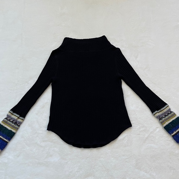 FREE PEOPLE | Mixed Up Cuff - Picture 4 of 10